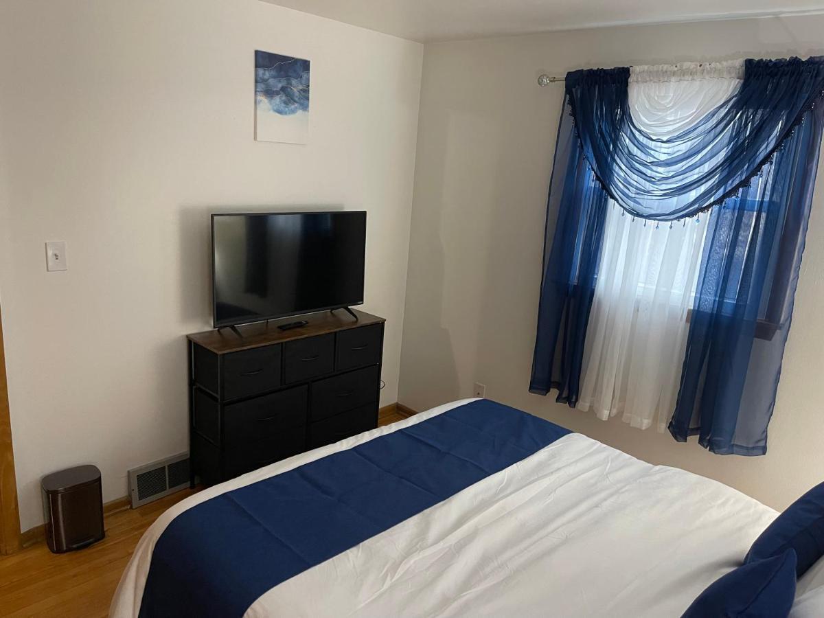 Elite Casa Collection -Free Coffee, Parking, And Wi-Fi Apartment Милуоки Екстериор снимка