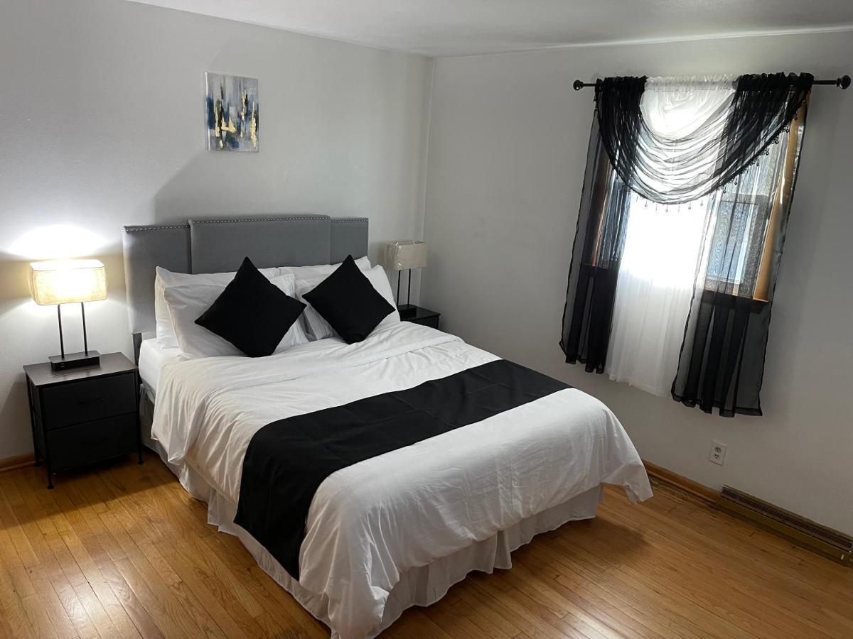 Elite Casa Collection -Free Coffee, Parking, And Wi-Fi Apartment Милуоки Екстериор снимка